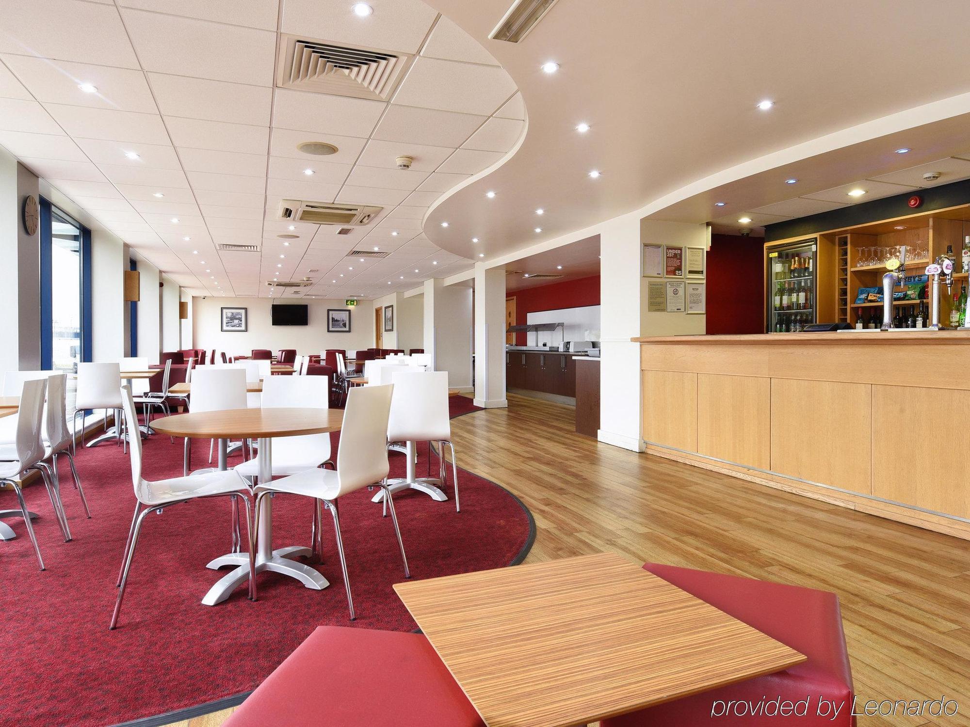 Travelodge London City Airport 외부 사진