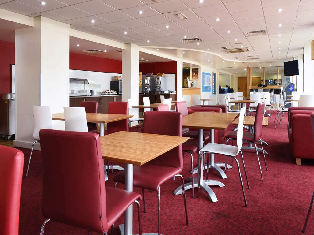 Travelodge London City Airport 레스토랑 사진
